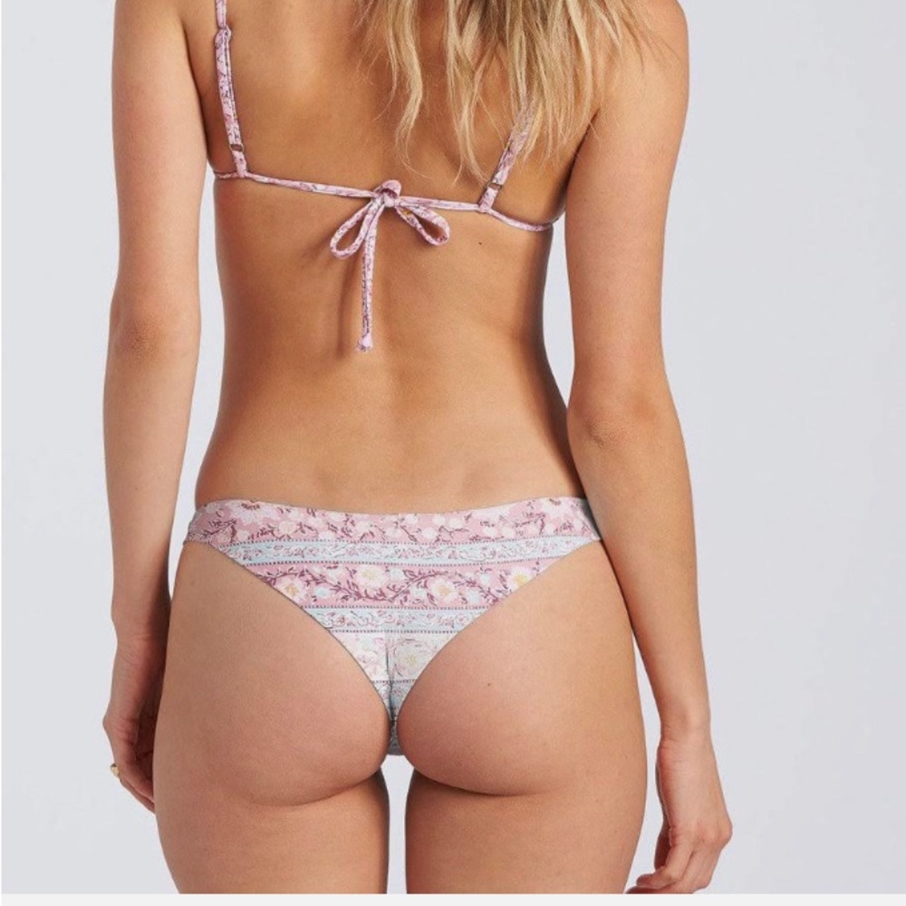NWT Billabong Orchid Haze Tanga Bikini Bottoms